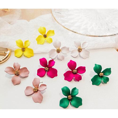 Korean Cute Small flower Stud Earrings For women fresh and sweet Statement Earring Girl 2019 Fashion Jewelry
