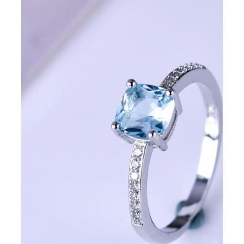 MENGYI Classics Charm Square Zircon Wedding/Party rings for women Simple Design Four Claws Ring Xmas Gift Jewelry