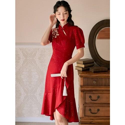 2021 Summer New Womens Chinese Style Retro Ethnic Style Embroidered Cheongsam Mid-Length Dress Casual Red Fishtail Dress