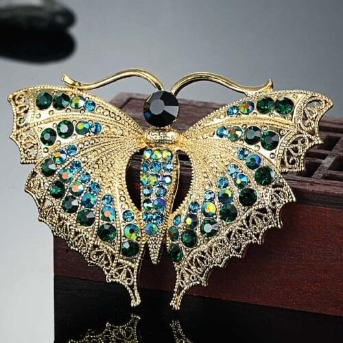 Green rhinestone Vintage Butterfly Brooch Jewelry For Women Wedding Gifts Collares Has Accessories Brand Women Hijab Pins