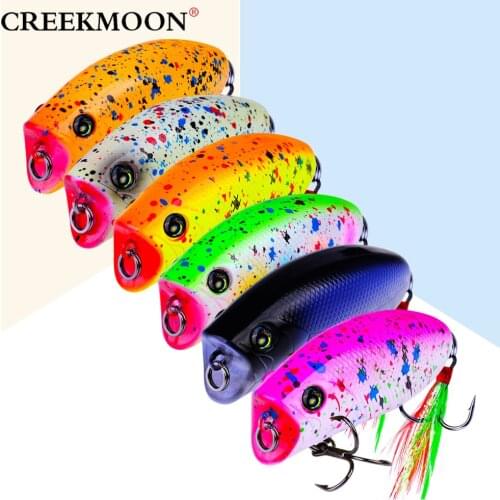 1pc Top Water Popper Wobbler Fishing Lure 5.7cm 10g Artificial Hard Bait Feather Hook Carp Bass Lures Isca Fishing Tackle