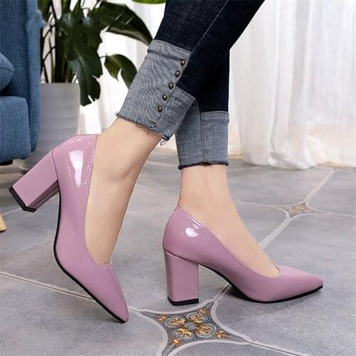 KUEARYTN Pumps