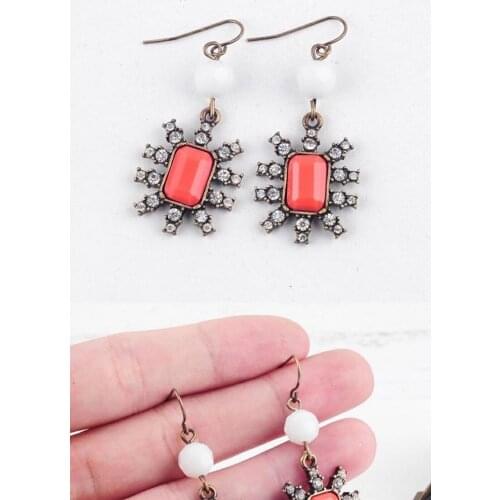 Earrings female autumn long new tide earrings south Korean temperament net red high sense of French elegant pendant