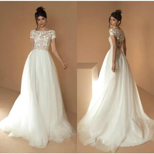 2020 Bohemian Wedding Dresses Jewel Capped Sleeves Lace Appliques Bridal Gowns Button Back Sweep Train A Line Wedding Dress