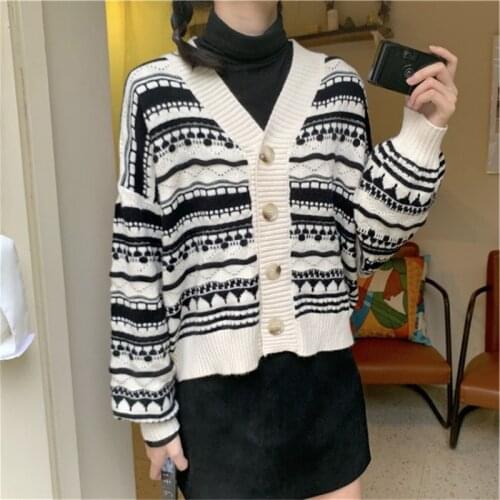 2020 Autumn Jacquard V-neck Knitted Cardigan Womens Loose Lazy Stripes Sweater Coat