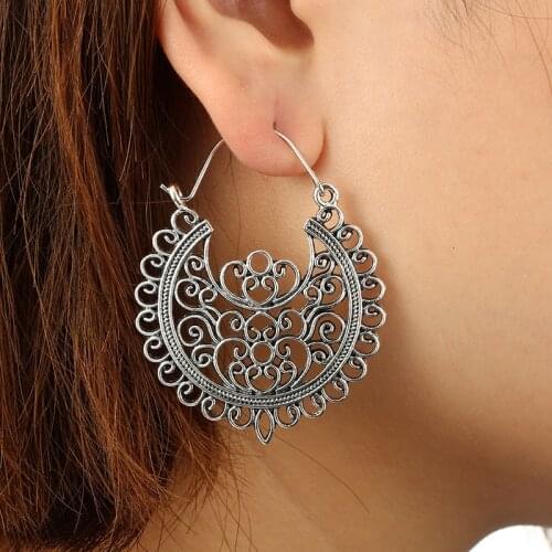 Bohemian Vintage Silver Color Drop Earrings For Women Gypsy Ethnic Hollow Carved Flower Geometric Alloy Earrings Female Jewelry