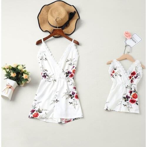 2021 Famly Look Chidren Clothes Womens White Floral Print Lace One-piece Jumpsuit Family Matching Clothes For Mom And Daughter