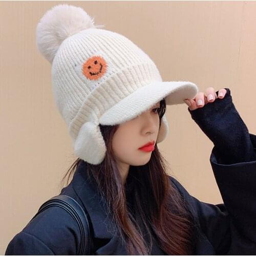 New Winter Hat Keep Warmer Hat Cute smiley Thick Beanie Cap Casual Winter Hats For Women Add Fur Lining Warm Knitted Hat