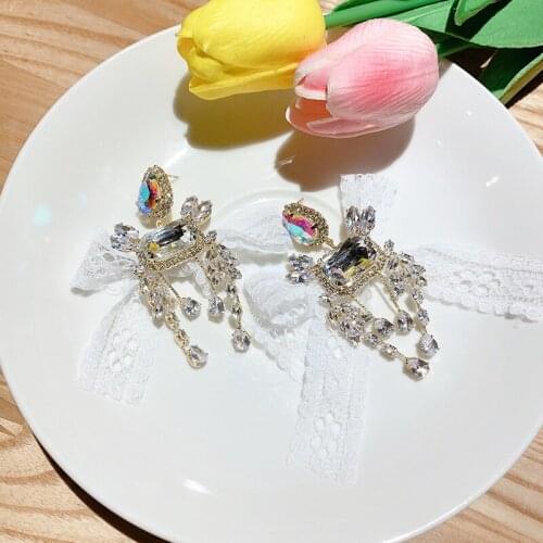 Korean Fashion White Bow-knot Lace Crystal Dangle Earring for Women Temperament Waterdrop Hollow Earring Jewelry Pendientes