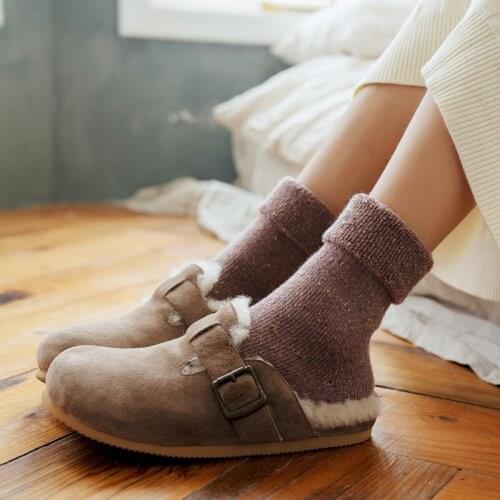 Dot Yarn Winter Thick Terry Womens Socks Simple Warm Japanese Flanging Solid Color Retro Floor Socks Designer Socks