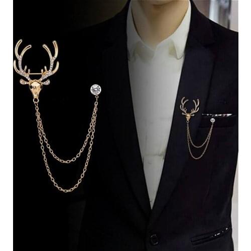 Rhinestone Reindeer Christmas Brooches For Women Tassel Chain Elegant Crystal Xmas Party Brooch Pins Jewelry Accessories