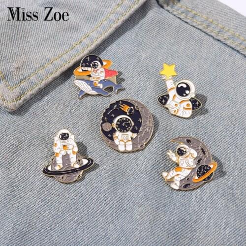 Astronaut Enamel Pins Planet Rocket Whale Star Moon Galaxy Coffee Metal Brooches Badges Pins up Gift for Space Lover