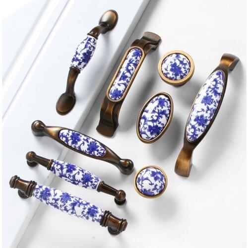 1pcs Fashion creative blue ceramic furniture handle bronze drawer cabinet pull antique brass white and blue porcelain