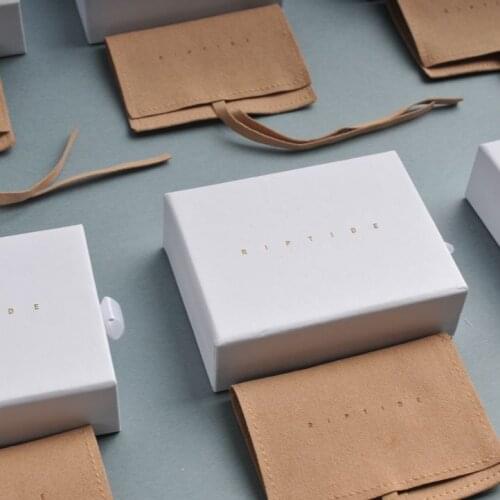 High Quality White Jewelry Box Pink Kraft Paper Favour Bulk Gift Display Boxes Bag Necklace Bracelet Box