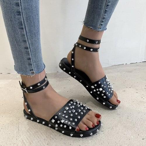 Womens Sandals Summer New Fashion Flat Bottom Rivet Round Sandals Plus Size European And American Casual Shoes Female Sandals