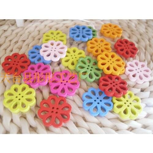 Colored buttons garment accessories diy handmade decorative buttons essential accessories scrapbooking wood