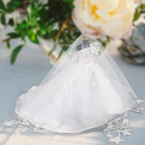 Feather wedding dress-wedding model decoration, hobby and interest decoration, lovely gift