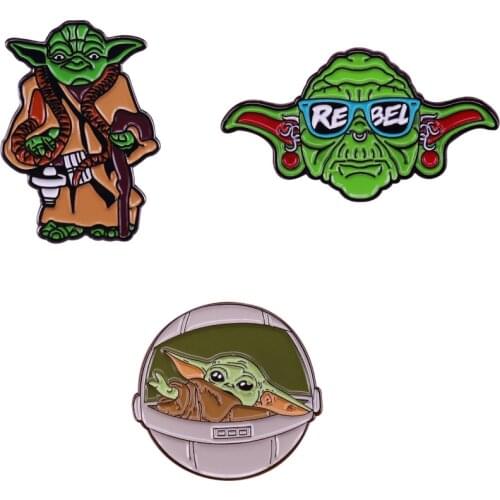 Creative Science Fiction Movie Star Wars Master Yoda Brooch Baby Yoda Metal Badge Men and Women Backpack Collar Pin Accessories