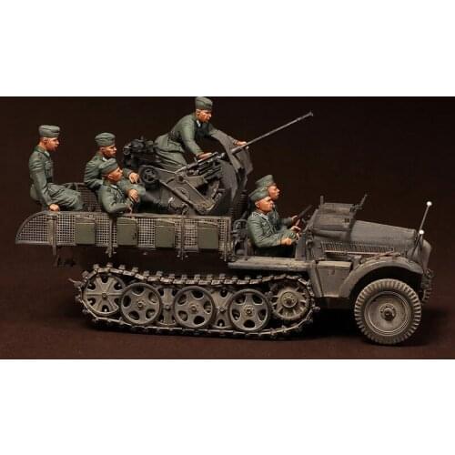 1/35 Scale German Crawler Air Defense 6 Soldiers Excluding Vehicles Miniatures Unpainted Assembling Static GK Resin Model Kits