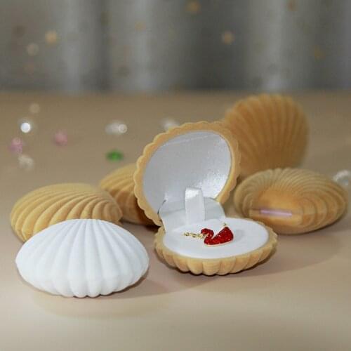 1 Piece Lovely Shell Shape Velvet Jewelry Box Wedding Engagement for Earrings Necklace Bracelet Display Gift Case Holder