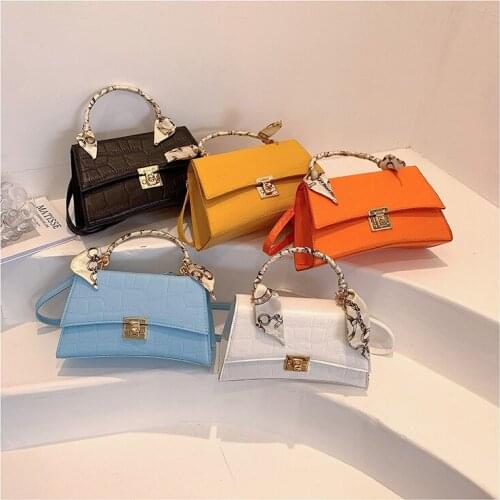 Luxury handbags New leather Womens Shoulder bag Silk scarf Design Womens bag Autumn and Winter Womens handbag purse High GOOD