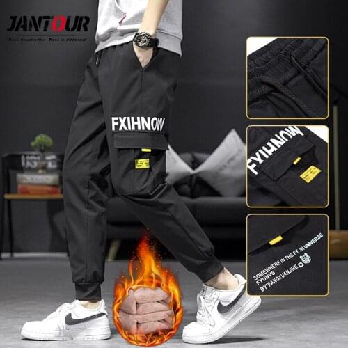 2020 Winter Fleece Black Cargo Pants Fashion Letter Side Pockets Harem Pants Harajuku Streetwear Brand Men Clothing 6 Model