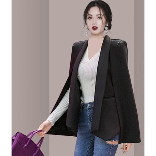 YONG YAO HONG Women's Blazers