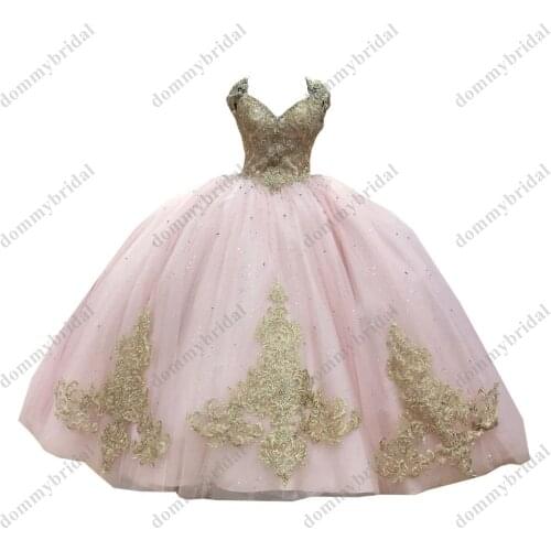 Glamourous Blush Pink and Gold Quinceanera Dresses Cap Short Sleeve Embroidery Ball Gown Vestido De 15 Anos Sweet 16 Formal Gown