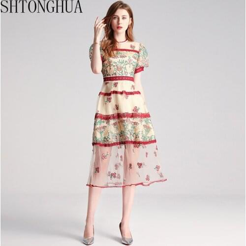 Runway Designer Summer Sweet Women Dress O-neck puff Short Sleeve Vintage Floral Embroidery Elegant Party Dress Vestidos
