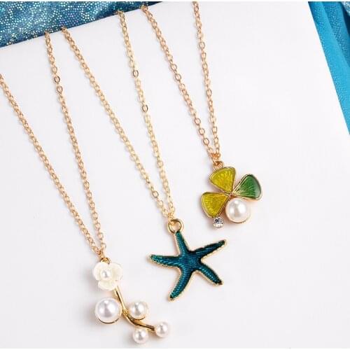 Ocean Starfish Seashell Metal Pendant Imitation Pearl Leaf Charm Necklace for Women Bohemian Beach Party Chain Necklace Jewelry