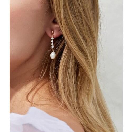 Vintage Fashion 14K Gold Color Earrings White Oval Pearl Water Drop Earrings Luxury Crystal Stone Long Dangle Earrings For Women