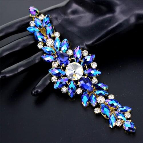 AB Crystal Sewing Wedding Beautiful Design Flower Crystal AB Sew On Rhinestones Appliques With Gold Bottom Flatback Trim