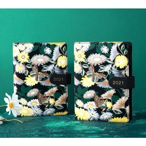 New Arrival 2021 Color Small Daisy B6 Diary Notebook Buckle Personality Fashion Student Hand book Schedule Book New Year Gift