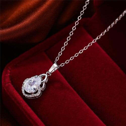 Luxury Female White Crystal Pendant Necklace Classic Silver Color Chain Necklace Vintage Water Drop Wedding Necklaces For Women