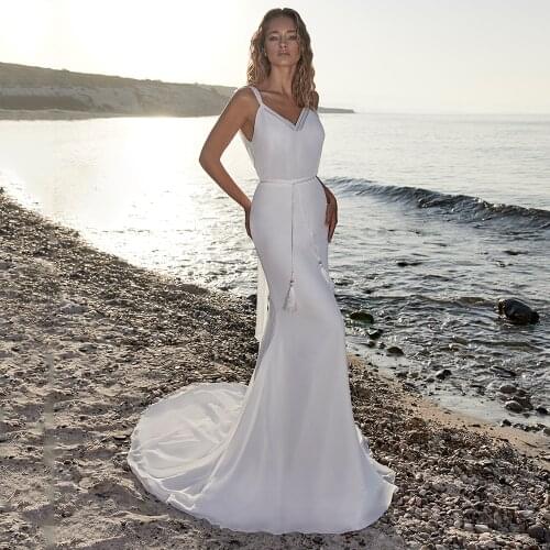 2021 Charming Chiffon Mermaid V-Neck Sleeveless Sweep Train Wedding Dress Bridal Gowns with Backless Robe De Mariée