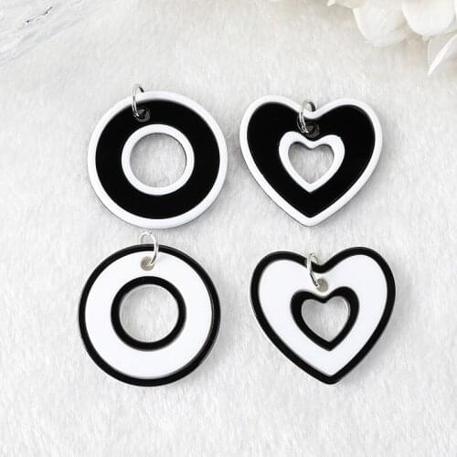 10 Pcs Acrylic Hollow Heart Charms Flatback Black and White Crafts Fashion Jewelry Findings for Earrings Keychain Diy