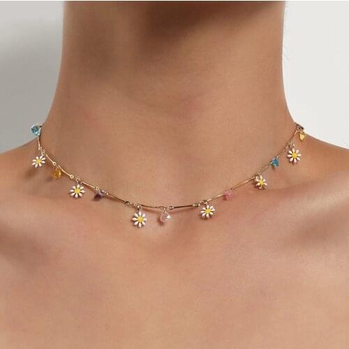 New Korea Lovely Daisy Flowers Colorful Beaded Charm Statement Short Choker Necklace for Women Vacation Jewelry Fashion chains