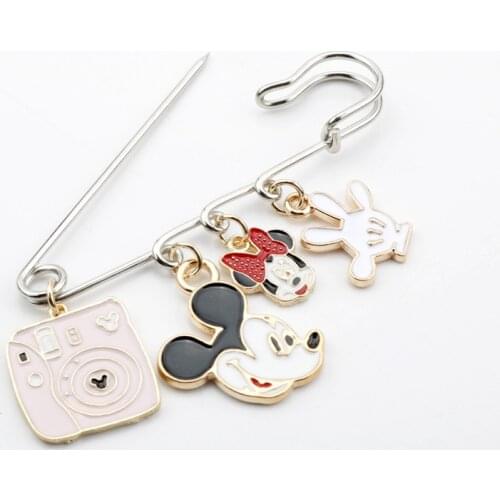Disney Mickey Minnie Daisy Winnie Pins Brooch Lovely Mickey Mouse Pig Pendant Metal Pin Brooches for Childs Gift
