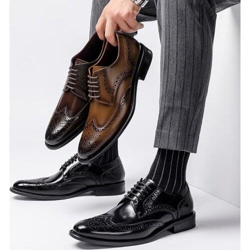 Yomior 2021 Spring Vintage British Men Casual Shoes Formal Dress Luxury Real Cow Leather Loafers Business Wedding Brogue Shoes