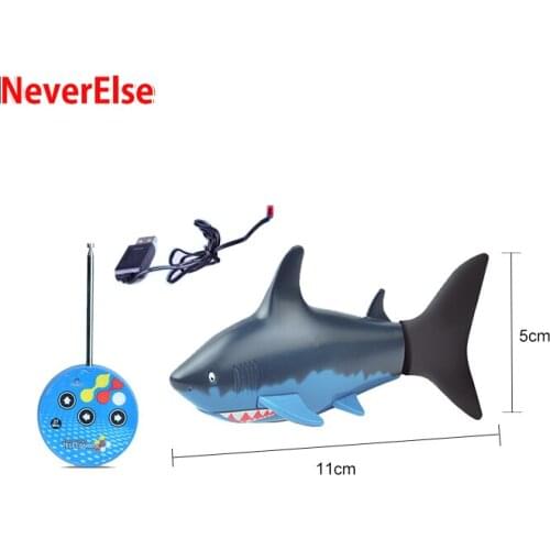 Aquarium Decor Artificial Creative Remote human control Shark Toy for Fish Tank Silicone Submarine Underwater Ornament Landscape