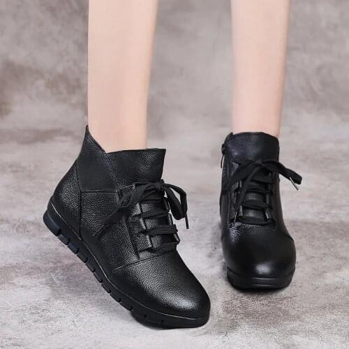 Winter High-Top Shoes Plush Boots For Women Laced Up Fur Lined Shoes Woman Ankle Boots Black Leather Flat Shoes Large Size 42 43