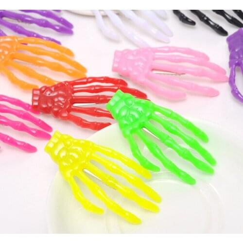4 PCS Women Fashion Hair Clips Skull Hand Bone Hairpin Gripper Ghost Skeleton Hair Clip Bone Claw Girls 2018 New Hair Accessorie