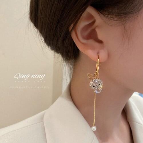 Korean fashion jewelry exaggerated asymmetrical cute bunny earrings long earrings lovely girly design earrings for women