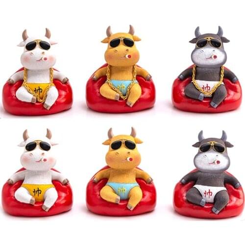 Cute Cattle Cow Car Accessories Dashboard Ornaments Zodiac Cow Resin for Car Interior Decoration