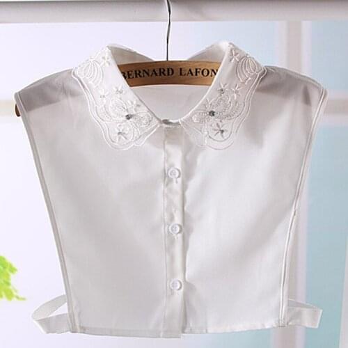 Detachable Lapel beauty female decorative shirt fake collar Fashionable Ladies' Fashion cute crystal embroidery butterfly small