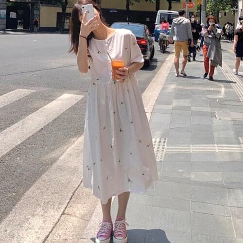 Maxi Floral Embroidery Women Dress Summer O Neck Vintage knee-length dress White Dress Loose Shorts Sleeve Party Dresses 671A