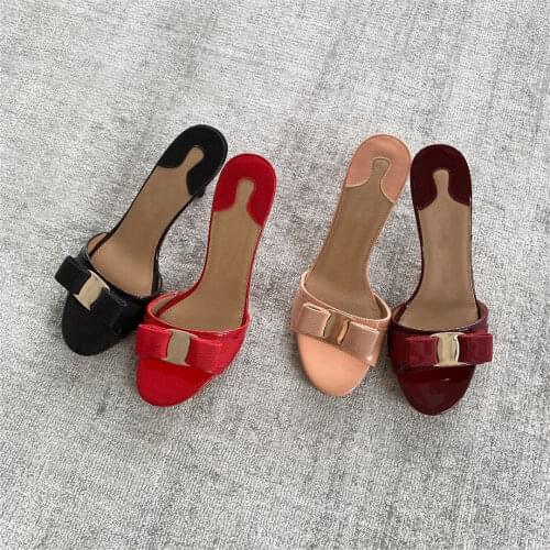 2021 Summer Fashion Designer Butterfly-Knot Womens Shoes Women Sandals Patent Leather Genuine Sheepskin High Heel 5.5 CM db012