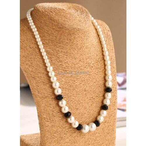 Jewelry factory fine quality fashion pearl necklaces,trendy black crystal&pearl beads pendant necklace for 2020 women low price