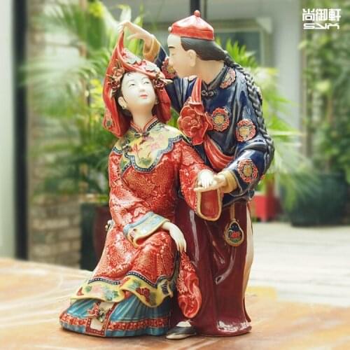 Shiwan doll boutique wedding wedding gifts crafts master a momentary pleasure of lovers ceramic ornaments Home Furnishing jewelr