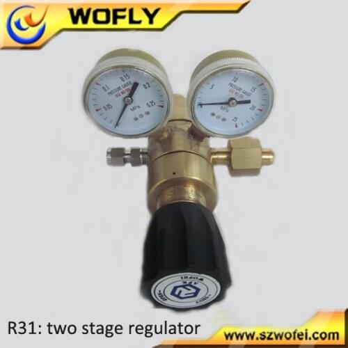 Two-stage R31-B 2 gauges inlet 4000psi CGA connection outlet 1000psi 1/4" OD tube ferrule brass nitrogen pressure regulator